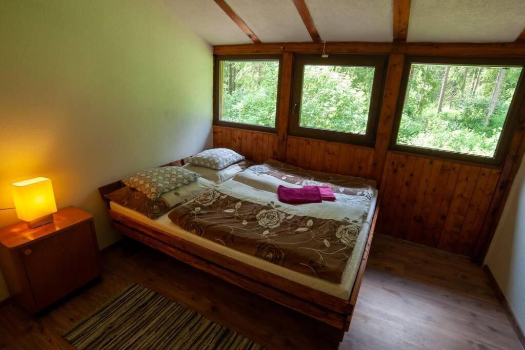 גולובינקה Enchanted Forest Chalet מראה חיצוני תמונה