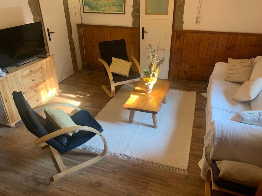 גולובינקה Enchanted Forest Chalet מראה חיצוני תמונה